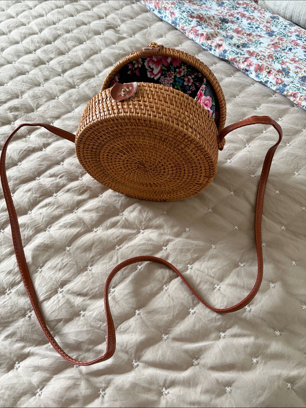 Handwoven Round Rattan Crossbody Bag - Brown